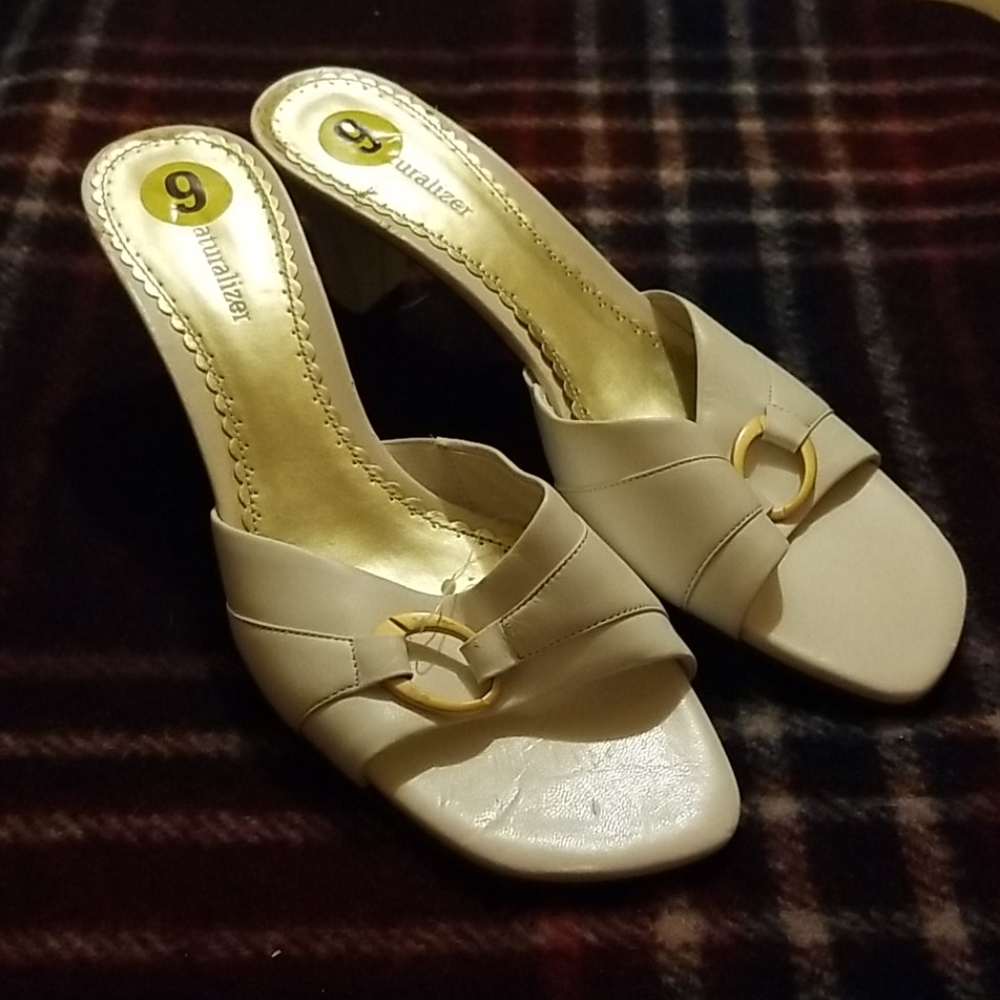 Naturalizer white sandals